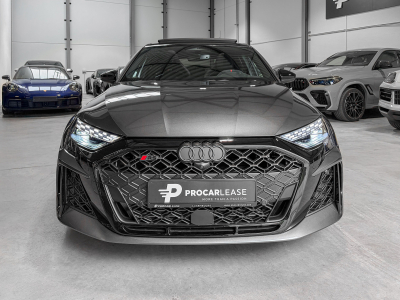 Audi RS3 2.5 TFSI SPORTBACK QUATTRO/ GARANTIE 5/Pano/19/360°/SONOS/SCHALE S