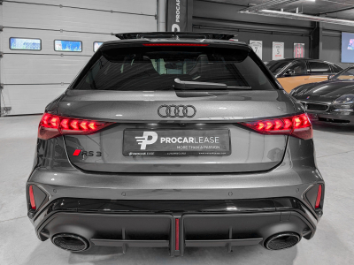 Audi RS3 2.5 TFSI SPORTBACK QUATTRO/ GARANTIE 5/Pano/19/360°/SONOS/SCHALE S