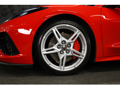 Chevrolet Corvette C8 STINGRAY TARGA 6.2 V8 2LT - PACK PERF Z51 - AKRAPOVIC