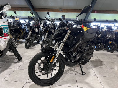 Voge R125 