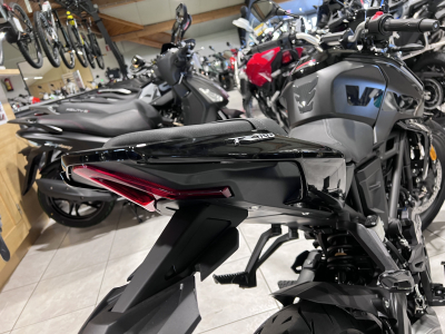 Voge R125 