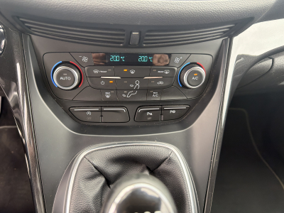 Ford Kuga 1.5 TDCI M6 CONNECT 120CV