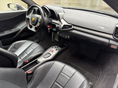 Ferrari 458 Ferrari 458 Italia 4.5 V8 570ch/Leder/20/Xénon/