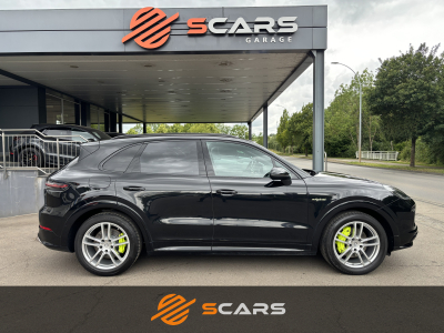 Porsche Cayenne E-Hybrid 3.0 V6 470cv