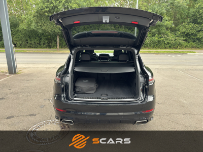 Porsche Cayenne E-Hybrid 3.0 V6 470cv