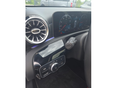 Mercedes-Benz A 220 A 220 d AMG Line Aut. *NAVI*LED*TEMPO*CAM*