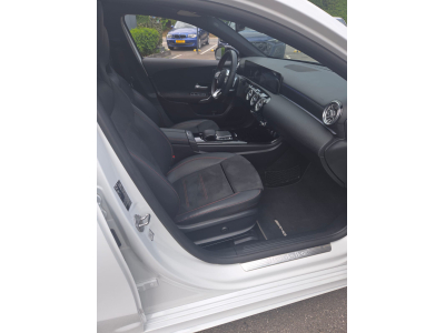 Mercedes-Benz A 220 A 220 d AMG Line Aut. *NAVI*LED*TEMPO*CAM*