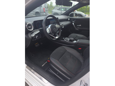 Mercedes-Benz A 220 A 220 d AMG Line Aut. *NAVI*LED*TEMPO*CAM*