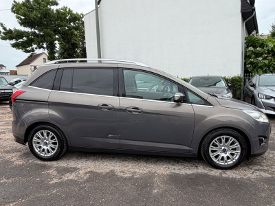 Ford Grand C-Max 2,0TDCi 120kW Titanium/7XSitze