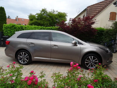Toyota Avensis 1.8 AUTOMATIQUE