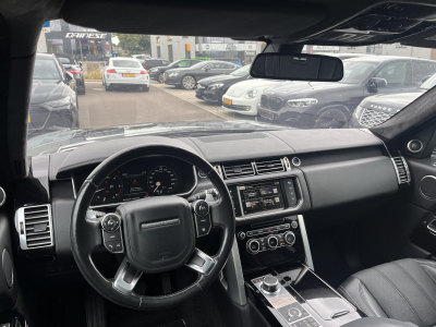Land-Rover Range Rover SDV8 4.4 Autobiography/STARTECH/DVD/*VOLL*AHK/1ST HAND