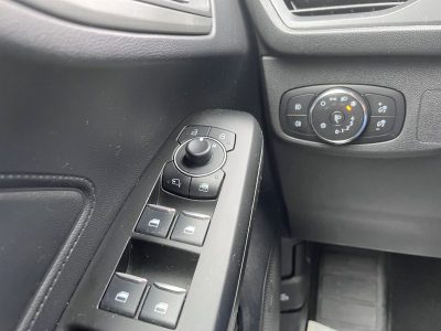 Ford Focus Focus Turnier 1.5 EcoBlue Aut.*LED 2xPDC*DAB*Winterpack