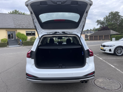 Ford Focus Focus Turnier ACTIVE 1.5 EcoBlue Aut.*LED 2xPDC*DAB*Winterpack