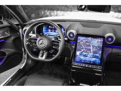 Mercedes-Benz SL 63 AMG 4 MATIC + / MANUFAKTUR Opalite White Magno