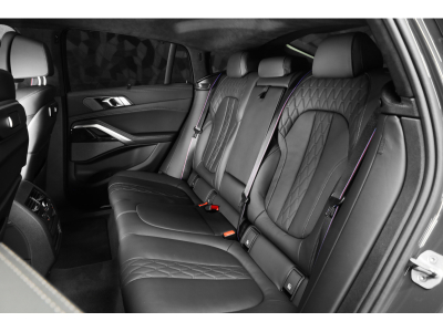 BMW X6 M60 i X-DRIVE
