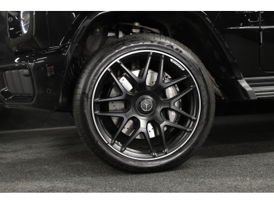 Mercedes-Benz G 63 AMG V8 Bi-Turbo - Obsidian Black Metallic