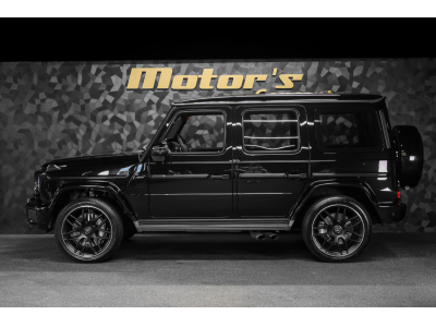 Mercedes-Benz G 63 AMG V8 Bi-Turbo - Obsidian Black Metallic