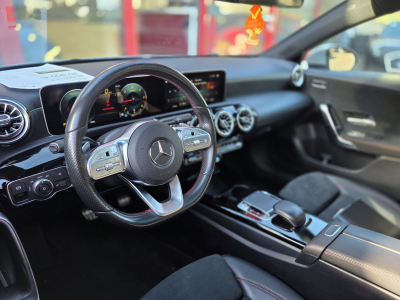 Mercedes-Benz A 180 D AMG LINE NEW MODEL PANO CUIR NAVI