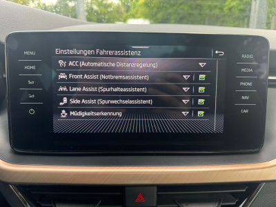 Skoda Kamiq SKODA KAMIQ STYLE LEDER NAVI LED PANORAMA DACH LANE ASSISTENT