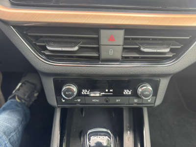 Skoda Kamiq SKODA KAMIQ STYLE LEDER NAVI LED PANORAMA DACH LANE ASSISTENT