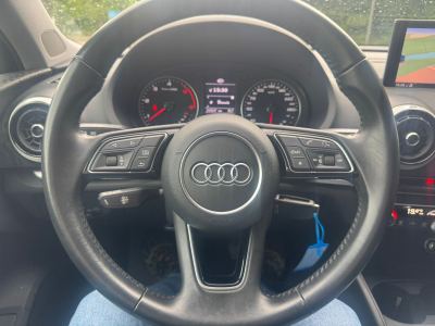 Audi A3 AUDI A3 30 TDI SPORT XENON NAVI BLUETOOTH LED