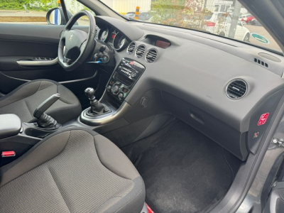 Peugeot 308 PEUGEOT 308 SW PANORAMA KLIMA BLUETOOTH