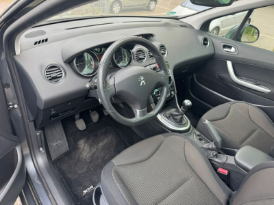 Peugeot 308 PEUGEOT 308 SW PANORAMA KLIMA BLUETOOTH
