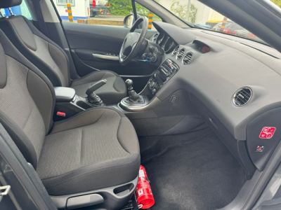 Peugeot 308 PEUGEOT 308 SW PANORAMA KLIMA BLUETOOTH