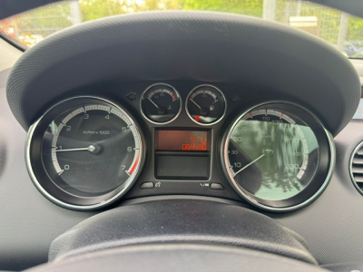 Peugeot 308 PEUGEOT 308 SW PANORAMA KLIMA BLUETOOTH