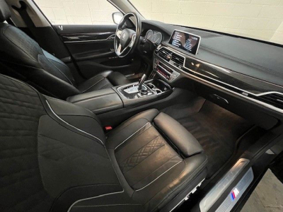 BMW 750 i xDrive  M-Sportpaket - VOLL