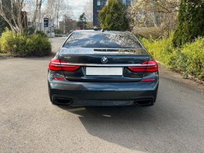 BMW 750 i xDrive  M-Sportpaket - VOLL