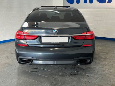 BMW 750 i xDrive  M-Sportpaket - VOLL
