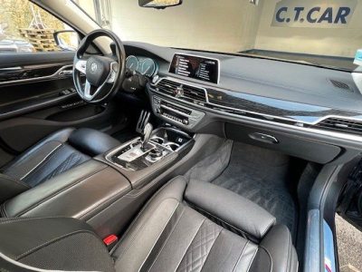BMW 750 i xDrive  M-Sportpaket - VOLL