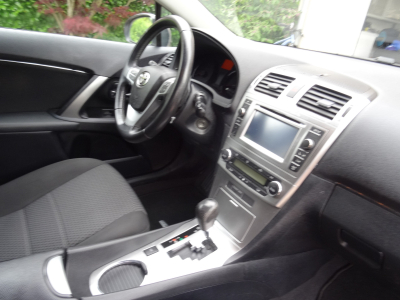 Toyota Avensis 1.8 AUTOMATIQUE