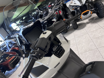 Kymco CV3 575