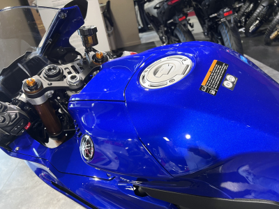 Yamaha R7 