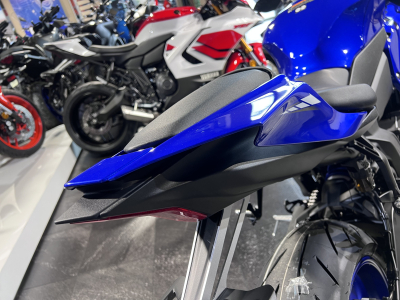 Yamaha R7 