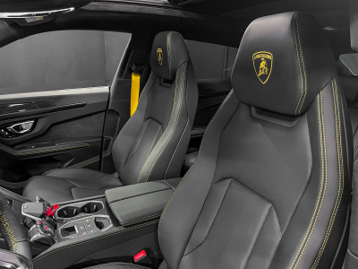 Lamborghini Urus URUS S /AKRAPOVIC/B&O 3d/23//PANO/XPEL/MY24