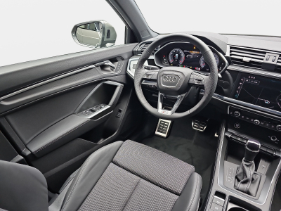 Audi Q3 35 TFSI S-Tronic 150  S-Line
