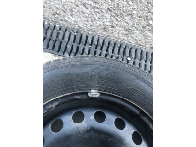 Jantes acier + Pneus hiver 14
