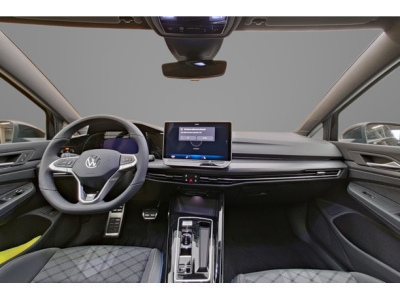 Volkswagen Golf 1.5 eTSI mHEV 150 DSG R-Line