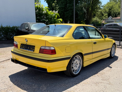 BMW M3 Coupe 3.0 / SCHECKHEFT / 2.HAND /