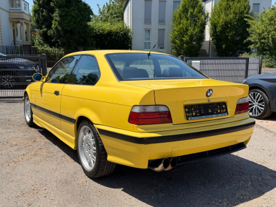BMW M3 Coupe 3.0 / SCHECKHEFT / 2.HAND /