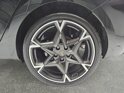 Cupra Leon 1.5 eTSi DSG 150