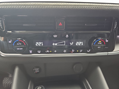 Nissan Qashqai 1.3 DIG-T MHEV 158 X-tronic Tekna Premium