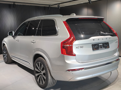 Volvo XC90 B5 AWD 7 PLACES SUSPENSIONS PNEUM. TOIT OUVRANT CUIR GPS CARPLAY