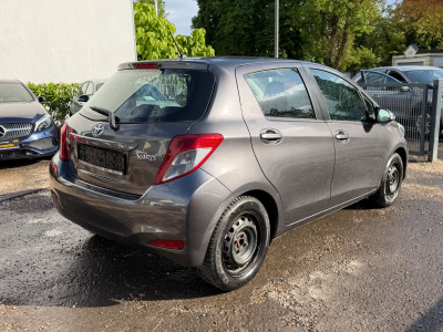 Toyota Yaris GR Yaris/ KAMERA / SCHECKHEFT