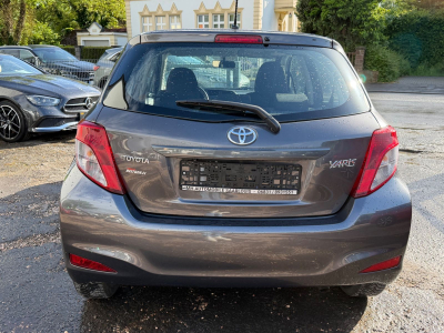 Toyota Yaris GR Yaris/ KAMERA / SCHECKHEFT