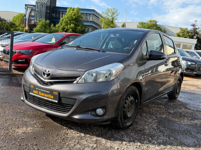 Toyota Yaris GR Yaris/ KAMERA / SCHECKHEFT