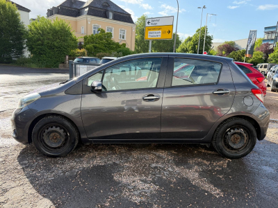 Toyota Yaris GR Yaris/ KAMERA / SCHECKHEFT